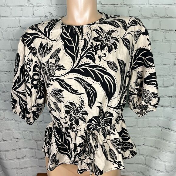 Who What Wear Black White Floral Elbow Length Sleeve Top Size Small NWT - Picture 1 of 8